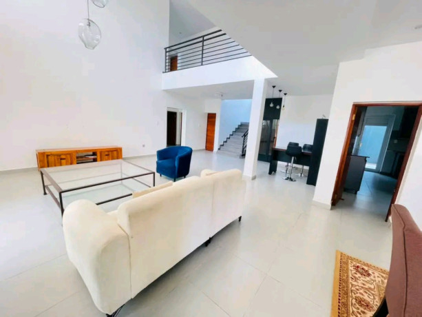 gacuriro-fully-furnished-5bedrooms-house-for-rent-at-4000-in-good-location-big-3