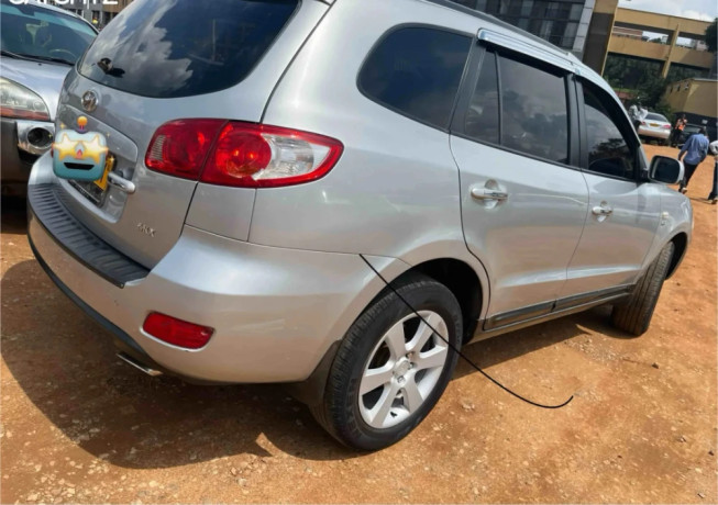 hyundai-santa-fe-2007-for-sale-big-0