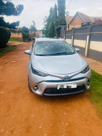 toyota-levin-hybrid-big-1
