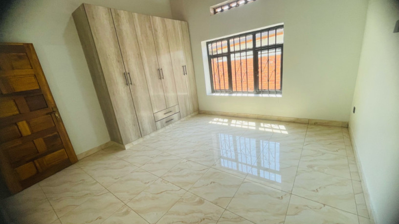 kimironko-unfurnished-house-for-rent-in-kigali-big-6