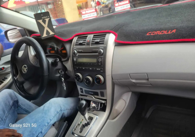 toyota-corolla-ce-big-0