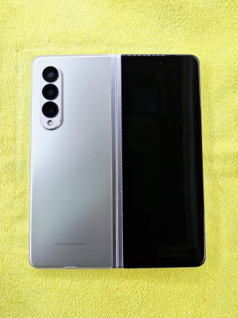 galaxy-z-fold-3-5g-512gb-12gb-big-4