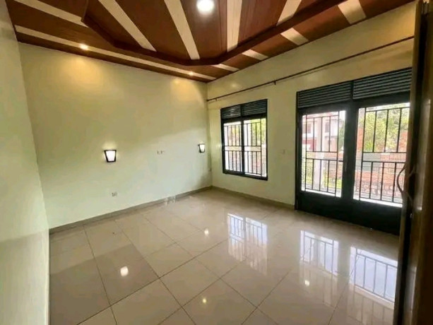 kibagabaga-unfurnished-5bedrooms-house-for-rent-at-1000-in-good-location-big-6