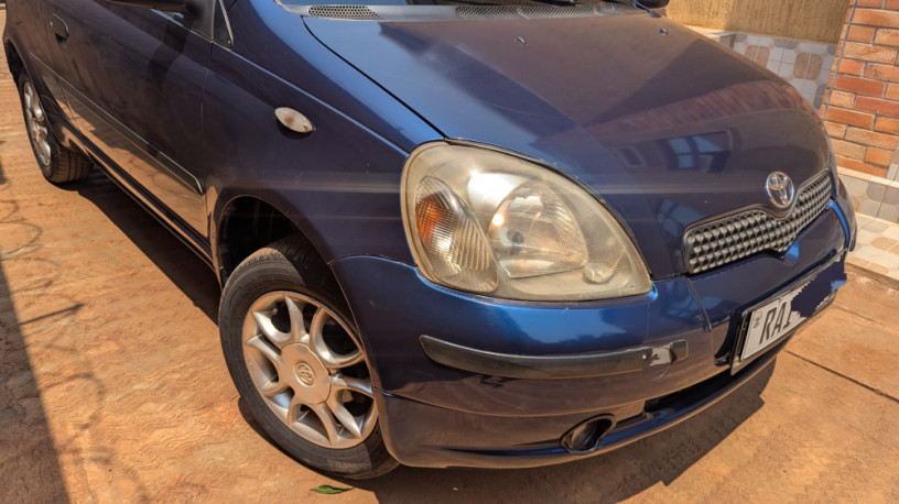 toyota-yaris-big-3