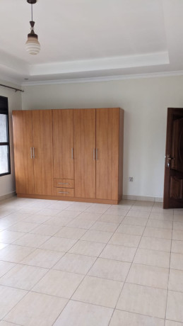 bb-014-gacuriro-very-nice-unfurnished-house-for-rent-big-3