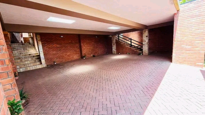 kibagabaga-well-furnished-house-for-rent-in-vip-location-4-bedrooms-4-bathrooms-1700-equivalent-in-rwandan-big-2