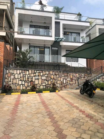 kibagabaga-kigali-gorgeous-house-for-sale-at-550millions-big-12