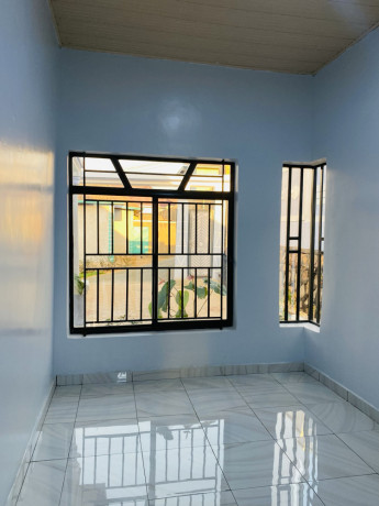 kigali-unfurnished-house-for-sale-in-kanombe-big-9