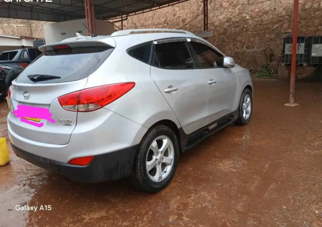 hyundai-tucson-big-0