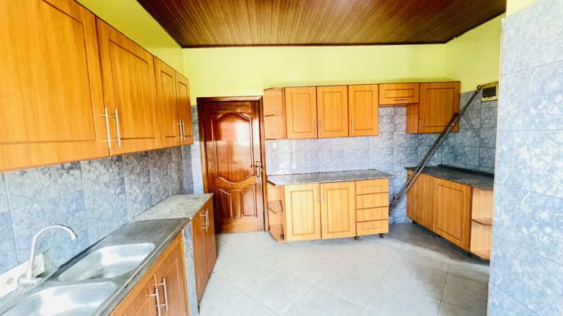 kimironko-near-market-4bedrooms-house-3boutiques-for-sale-at-160m-big-5