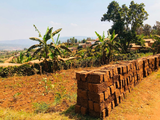 ikibanza-tugurisha-18m-gasanze-big-1