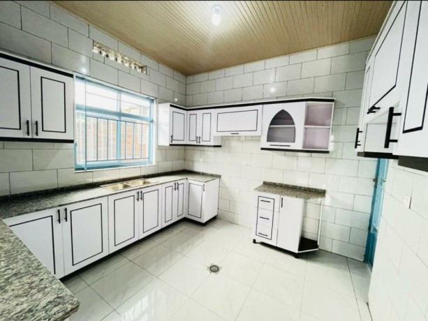 kanombe-kigali-amazing-big-house-sale-at-90millions-tel-big-6
