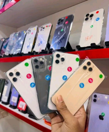 iphone-11pro-na-11promax-big-0