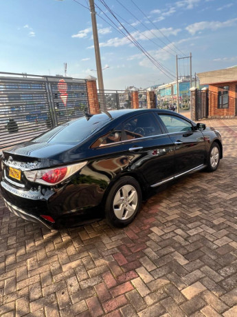 hyundai-sonata-big-0