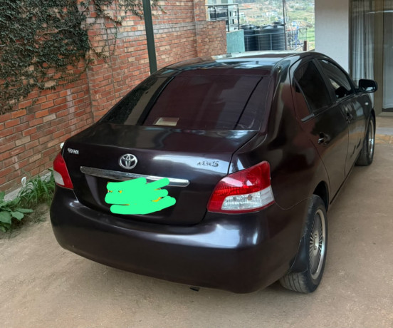 toyota-yaris-big-2