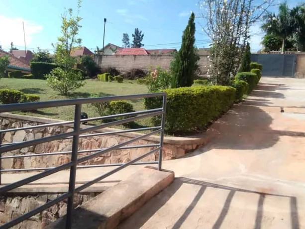 kimironko-fully-furnished-house-for-rent-3-bedrooms-big-4