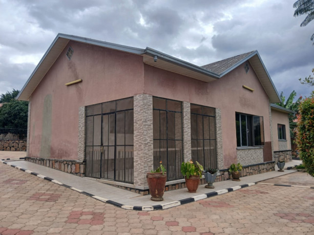 kacyiru-house-for-rent-big-5