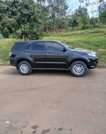 toyota-fortuner-automatic-essence-for-sale-big-2