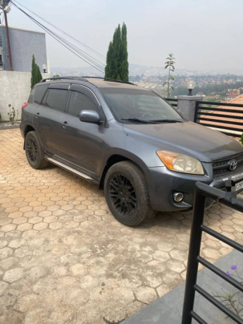 toyota-rav4-big-0