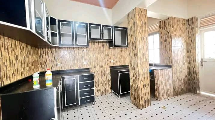 callwatsp-call-or-whatsapp-4bed-3kibagabaga-near-christian-school-house-for-rent-big-3