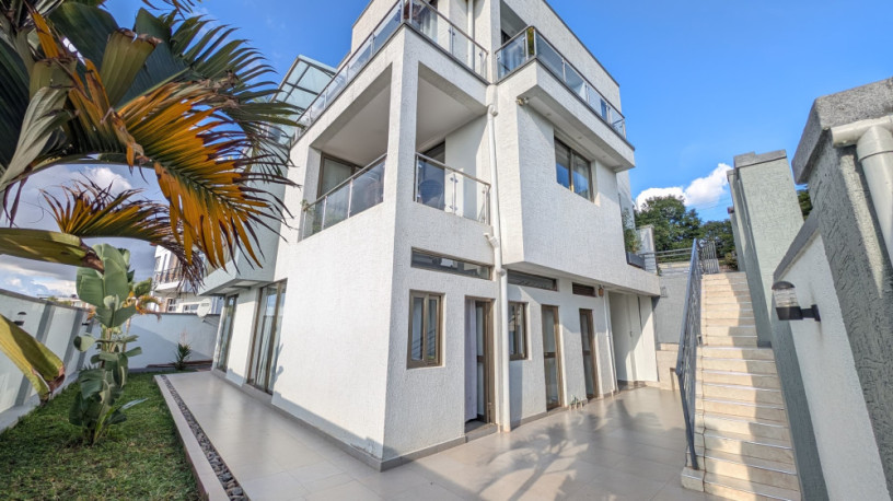 kigali-rwanda-house-for-rent-in-rebero-big-1