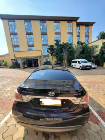 hyundai-sonata-big-2