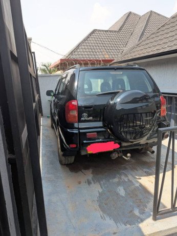 toyota-rav4-big-1