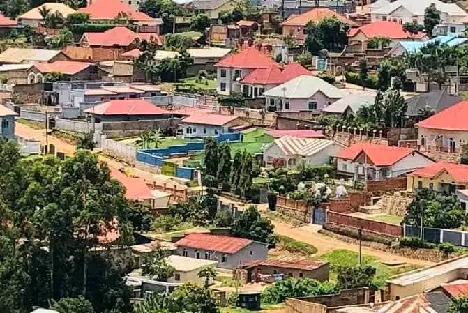 ndagurisha-ikibanza-cyiza-zindiro-big-1