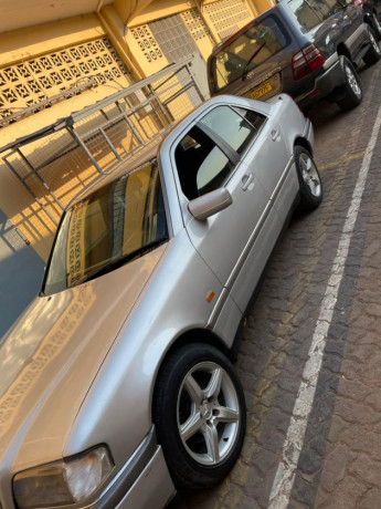 benz-mercedes-big-0