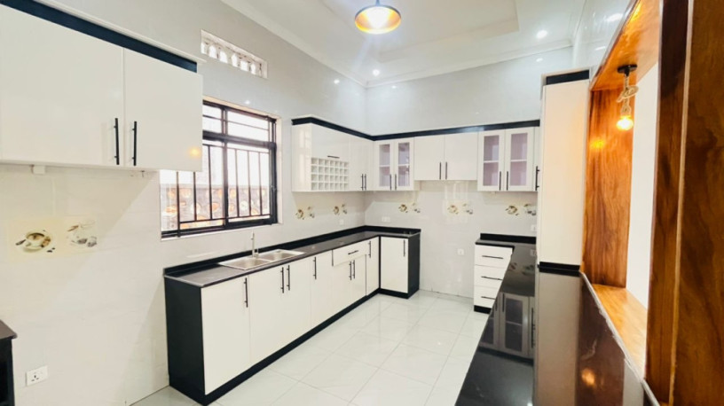 busanza-house-for-sale-in-kigali-big-6