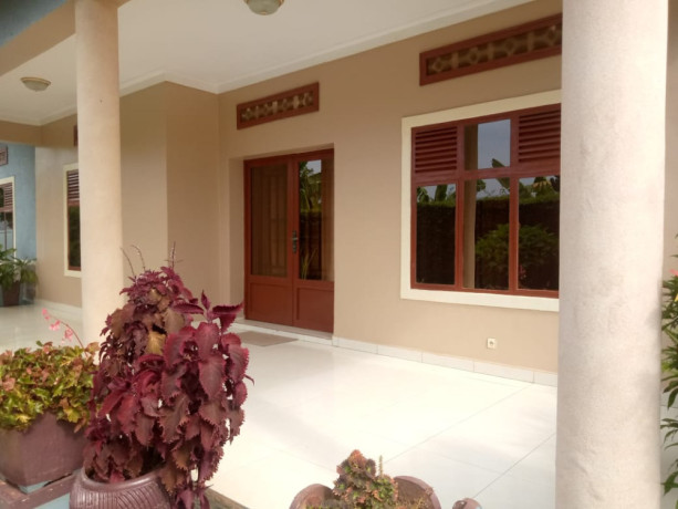 sm116-kibagabaga-kibagabaga-full-furnished-and-nice-house-for-rent-in-kigali-rwanda-big-3