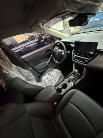 toyota-corolla-hybrid-2025-black-sedan-for-sale-big-6