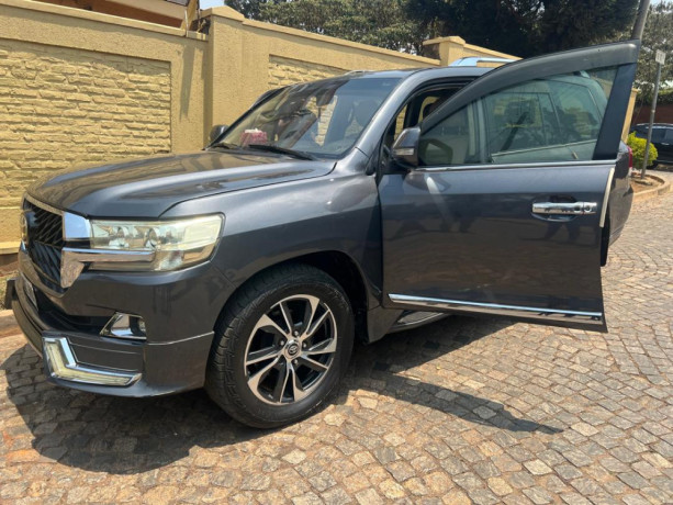 toyota-v8-big-3