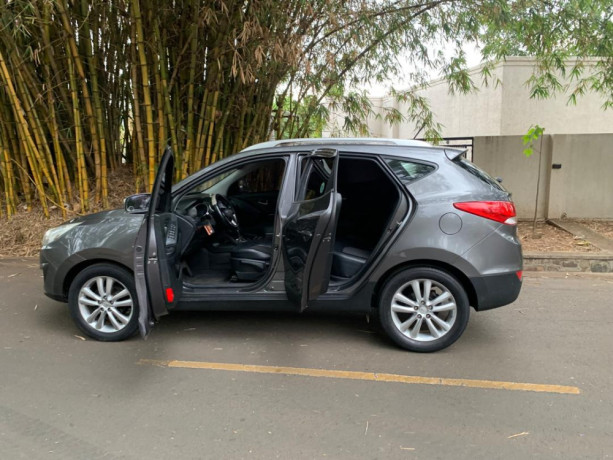 hyundai-tucson-big-2
