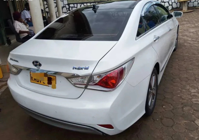 hyundai-sonata-big-0