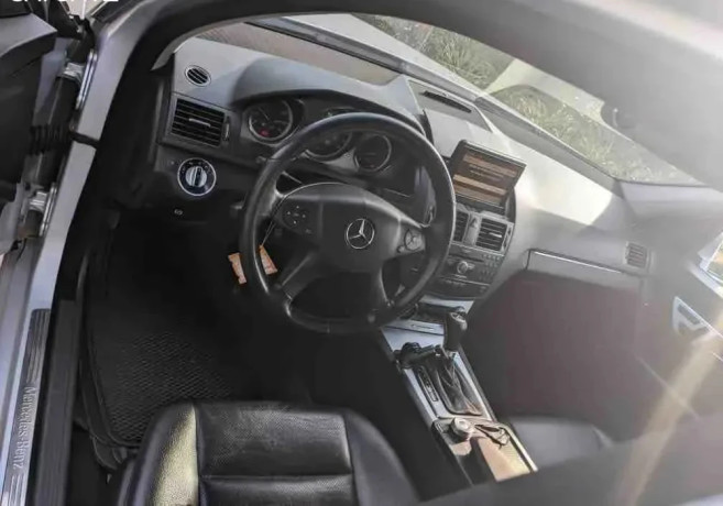 benz-c200-cgi-2011-for-sale-big-0