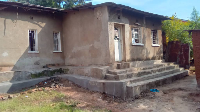 plot-for-sale-with-an-old-house-big-7