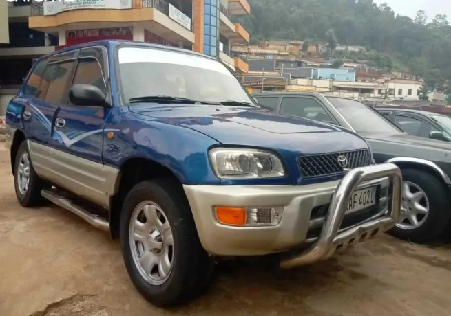 toyota-rav4-big-0