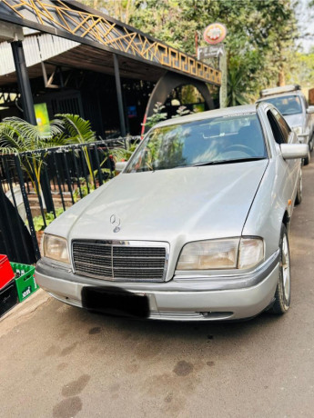 benz-c200-big-1