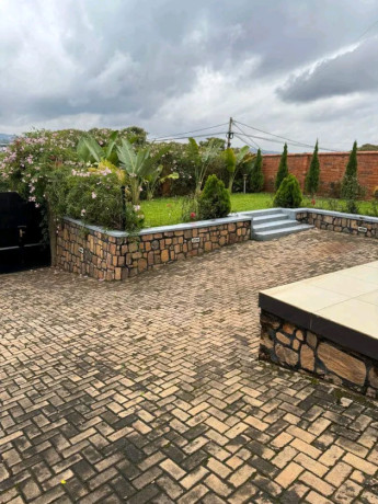 bs-66-very-nice-unfurnished-house-for-rent-in-gacuriro-big-2