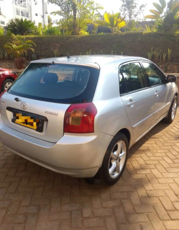 toyota-corolla-hatchback-manual-for-sale-big-2