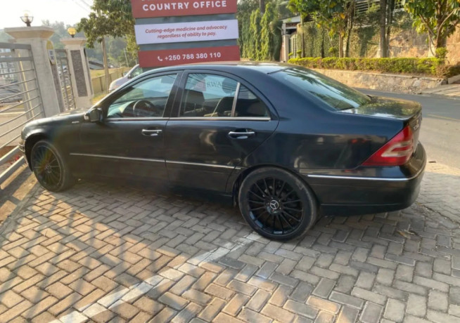 mercedencs-benz-kompressor-automatic-for-sale-big-1