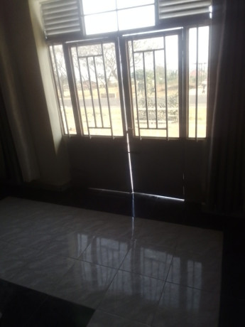 commercial-house-for-rent-big-2