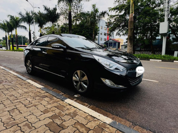 hyundai-sonata-big-0