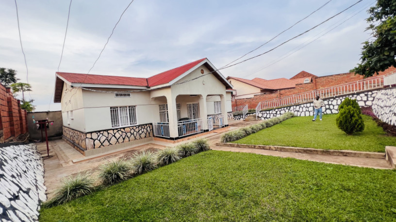 kimironko-hot-deal-house-for-sale-with-big-plot-big-1