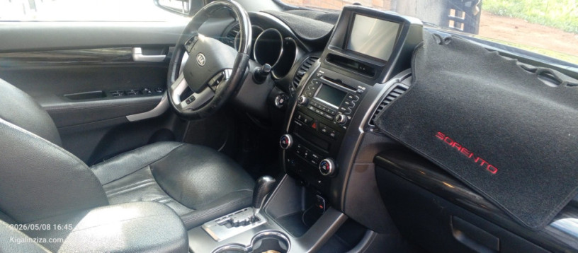 kia-sorento-2011-for-sale-in-kigali-big-4