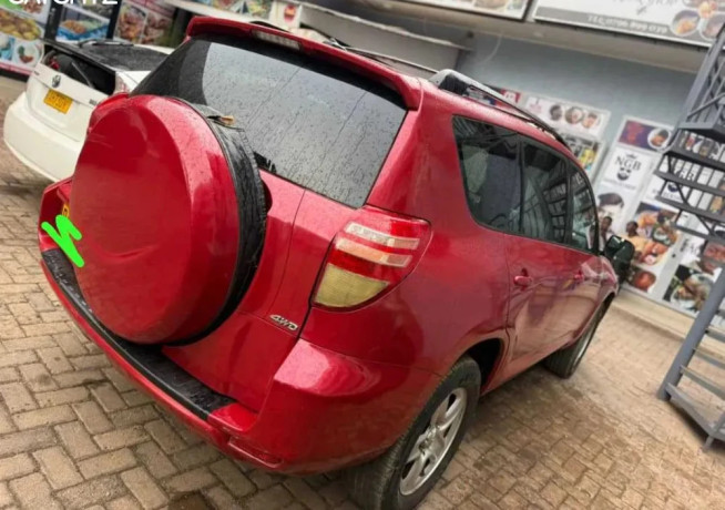 toyota-rav4-big-0