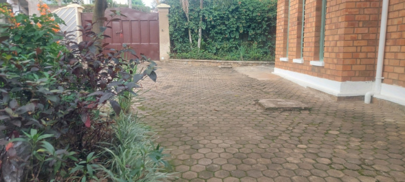 kigali-semi-furnished-house-available-for-rent-in-kimihurura-big-0