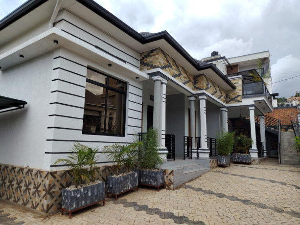 hot-dear-kibagabaga-house-for-sale-250million-big-1