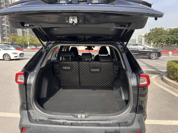 toyota-suv-202x-model-excellent-condition-ready-to-drive-big-6